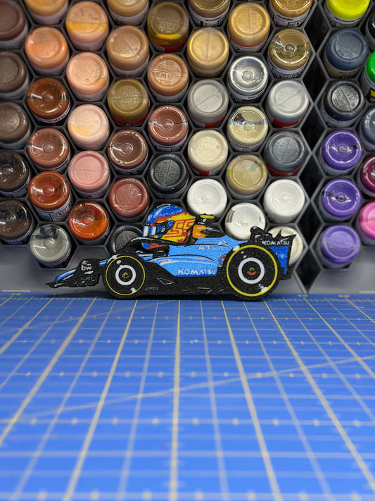 Imán Decorativo F1 | Fernando Alonso y Carlos Sainz | Aston Martin & Williams | Edición Coleccionista