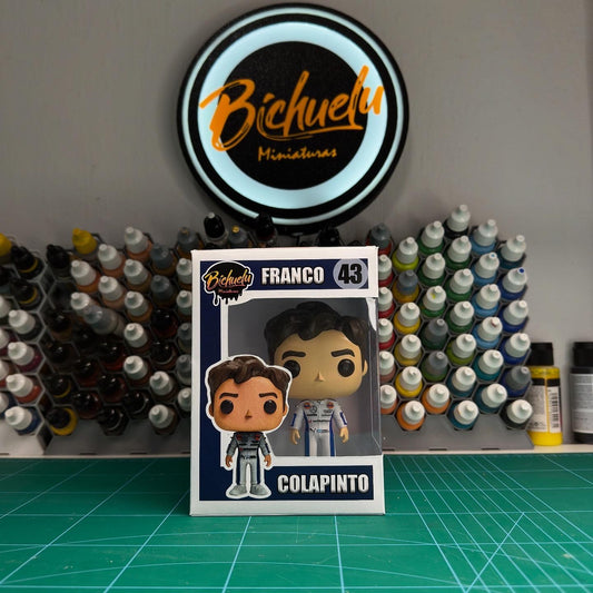 Franco Colapinto | Figura Coleccionable Inspirada en el Piloto Argentino | Edición Exclusiva para Fans del Automovilismo