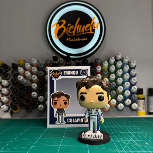 Franco Colapinto | Figura Coleccionable Inspirada en el Piloto Argentino | Edición Exclusiva para Fans del Automovilismo
