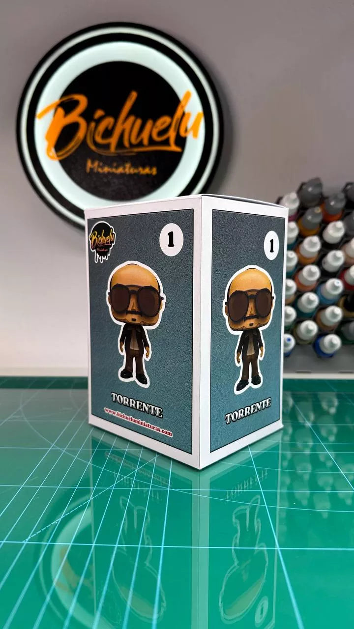 Torrente | Figura Coleccionable Inspirada en el Icónico Personaje del Cine Español | Edición Limitada para Fans del Humor