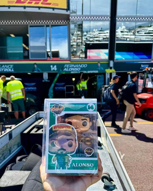 Fernando Alonso 2024 (BAHREIN) | Figura Coleccionable Inspirada en la F1 | Edición Exclusiva para Fans del Automovilismo