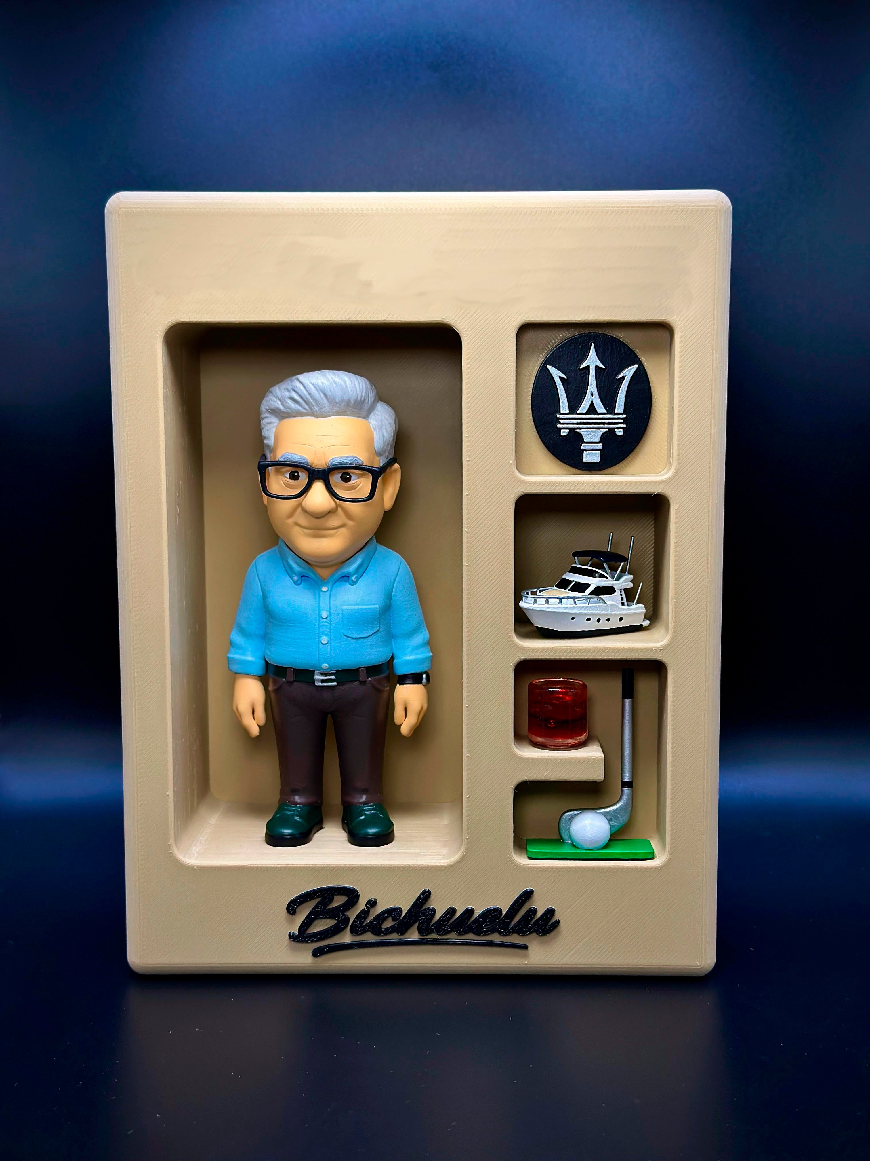 Figura personalizada con expositor