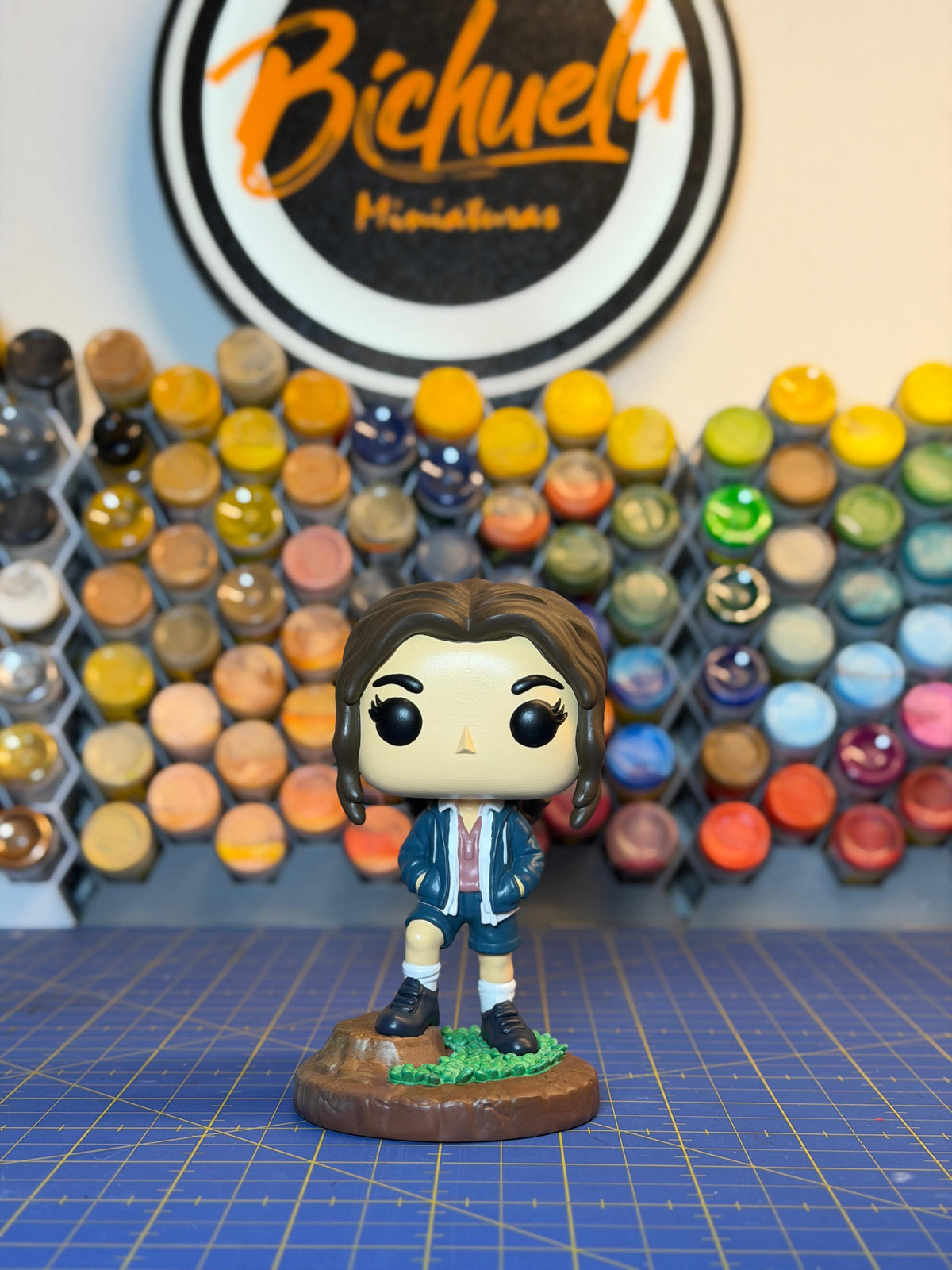Otro ejemplo de figura personalizada de personaje hecha a mano